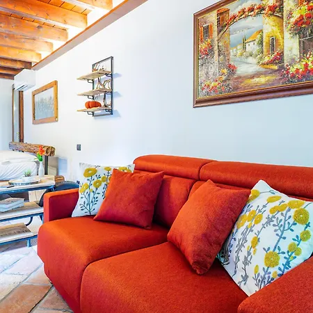 La Corte Dei Tre Nidi בית אירוח Albavilla