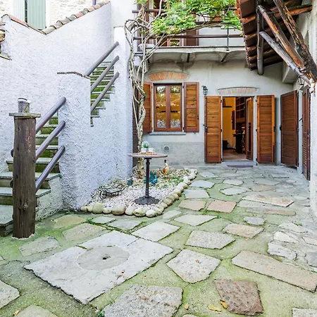 La Corte Dei Tre Nidi בית אירוח *